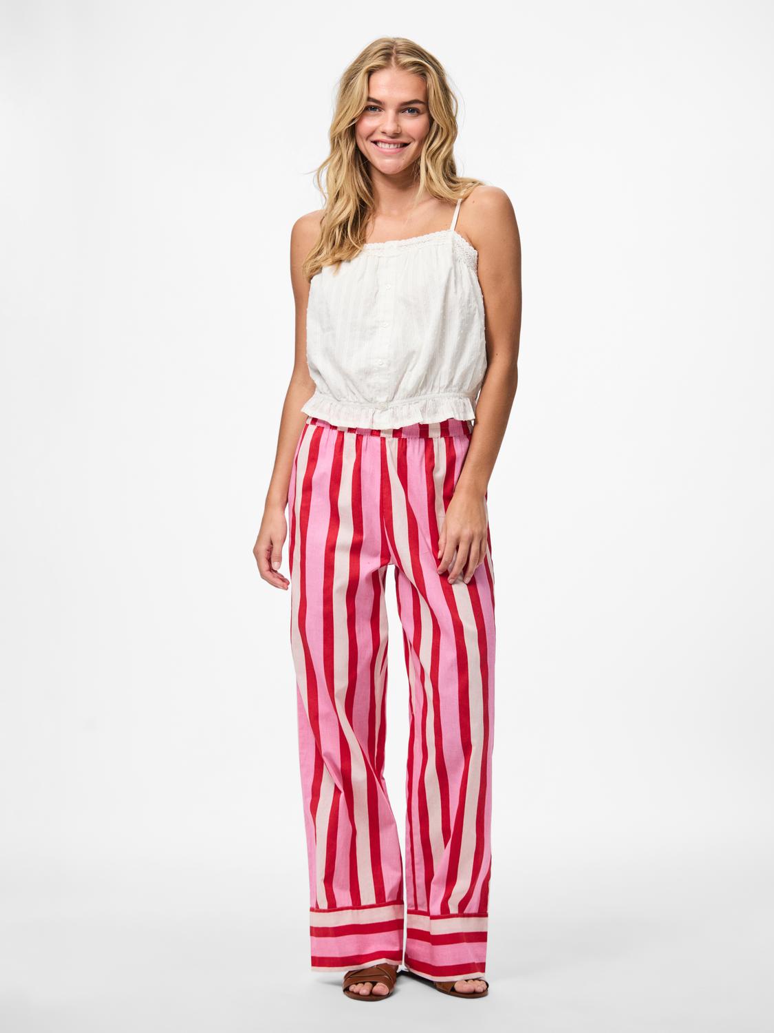 model_shot-front_full