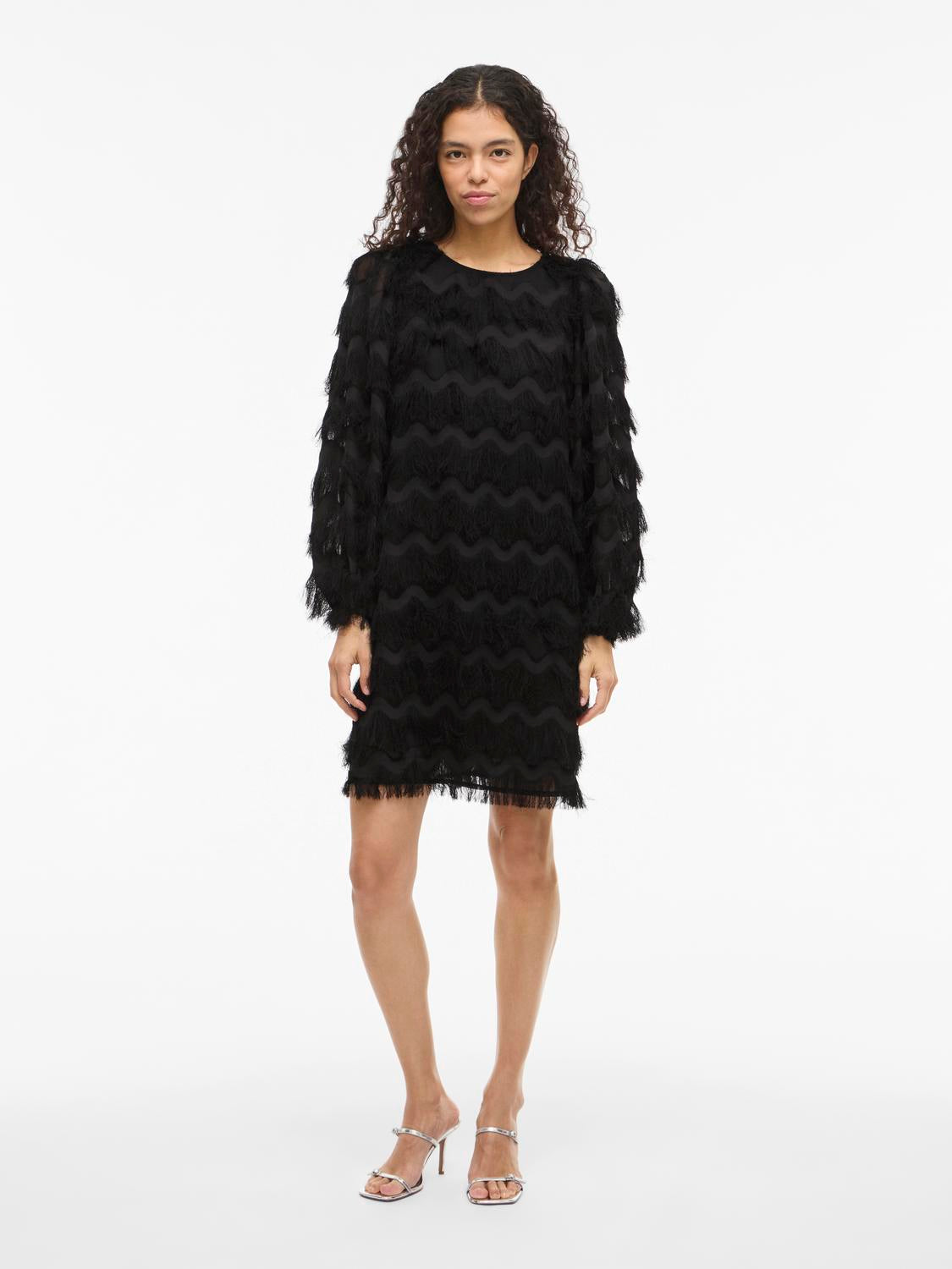 model_shot-front_full